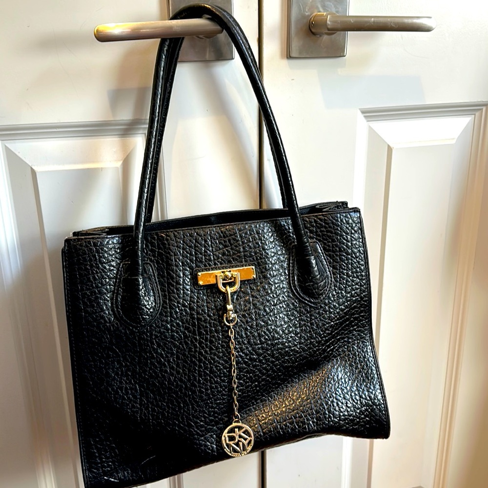 Women DKNY Black Leather Tote Shopper Pebbled MINT!! 3 roomy compartments!